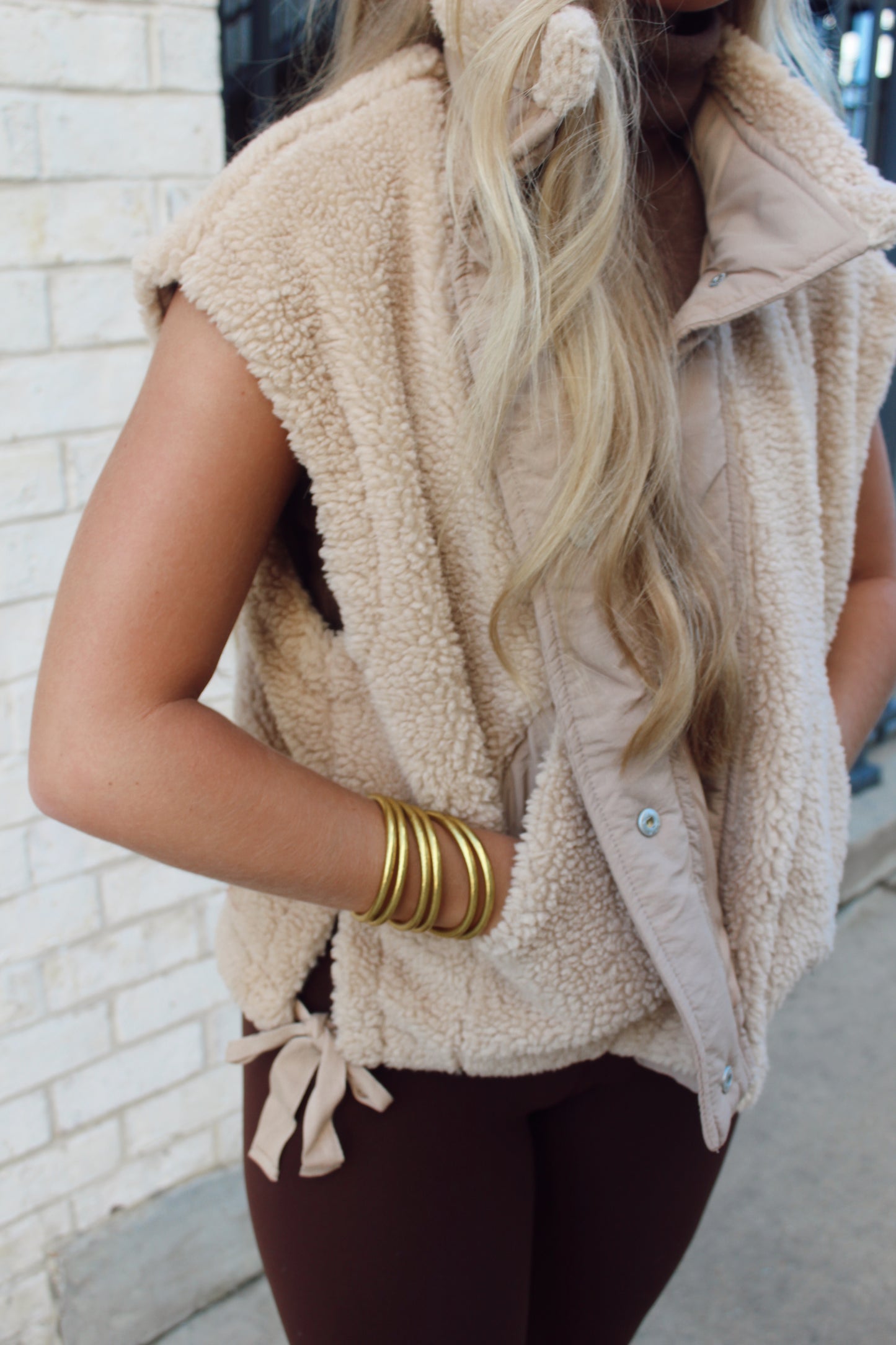 Karlie Oversized Sherpa Vest - beige